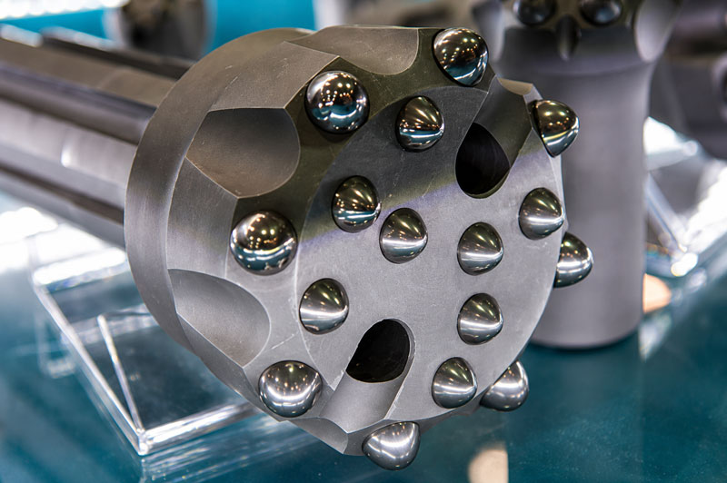 1780381409670332.jpg MSD-DTH-button-bit-with-spherical-carbide-buttons-and-splined-shank-for-down-the-hole-rock-drilling-method.jpg